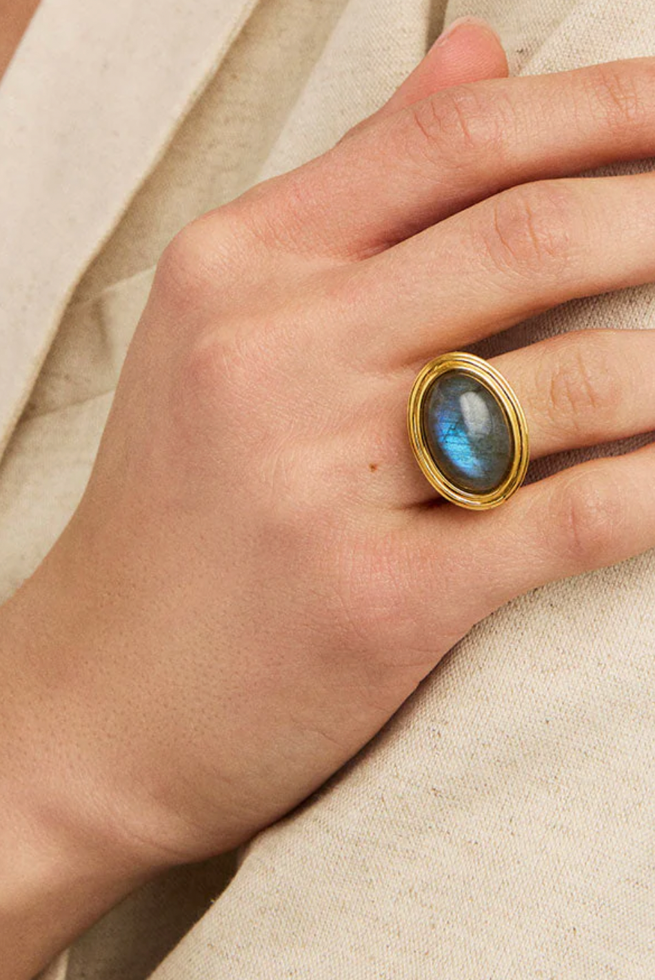 Forme Statement Ring